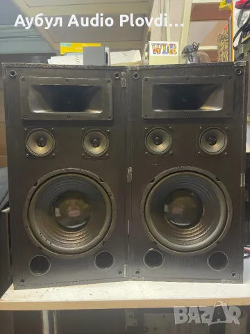 DISCO Model Cat Berlin T-207 Bebreflexbox Тонколони Min:150 Watts Max: 250/300 Watts  Impedance 8Ohm