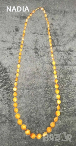 Колие от полускъпоценен камък