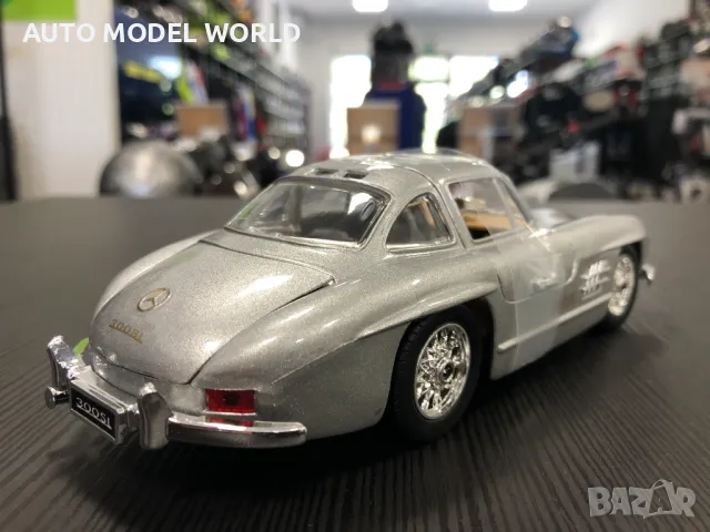 Рядък модел метална колекционерска количка MERCEDES 300 SL 1965г1:24, снимка 4 - Колекции - 46964938