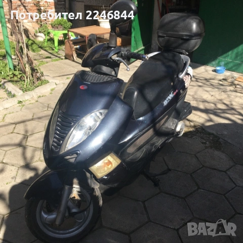 Продавам скутер 