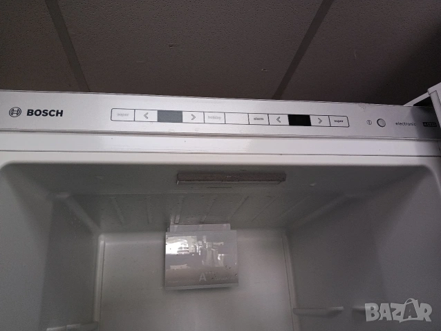 Комбиниран хладилник с фризер Бош Bosch с две години гаранция!, снимка 7 - Хладилници - 53556113
