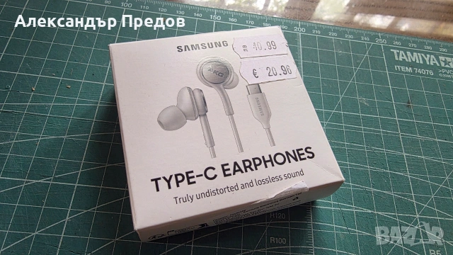 Нови слушалки Samsung AKG