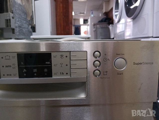 Тясна 45 см иноксова съдомиялна за вграждане Бош Bosch Made in Germany с 2 години гаранция!, снимка 9 - Съдомиялни - 53472666