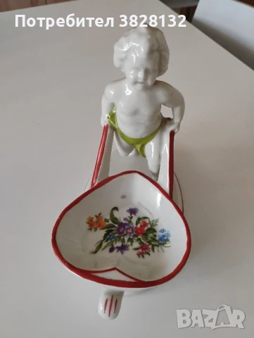 Порцеланова българска фигура "Момчето с количката" от "СИП"., снимка 2 - Колекции - 50683620