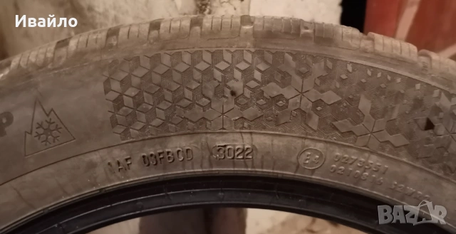 Продавам 2 броя зимни гуми 215.55.17 на 1 сезон дот 2022 Контентал , снимка 5 - Гуми и джанти - 54064872