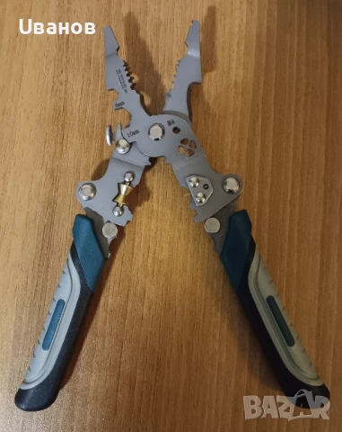 Мултифункционални сгъваеми клещи