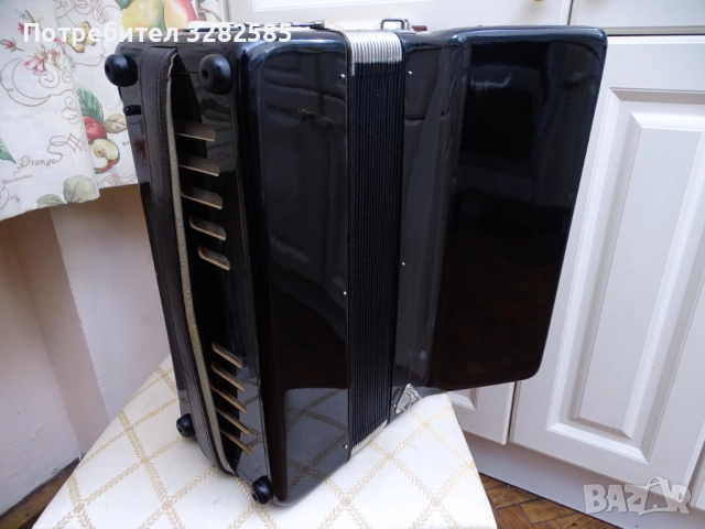 Акордеон Велтмайстер 60 баса, снимка 15 - Акордеони - 52912540