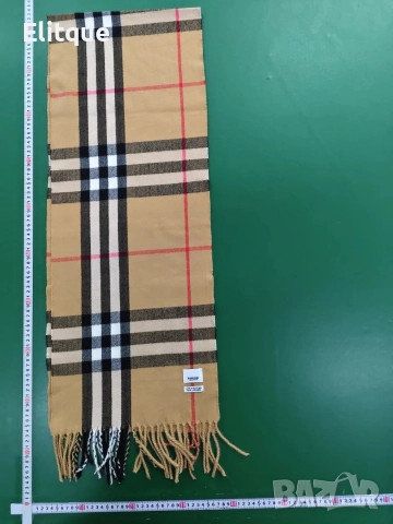шалове Burberry , снимка 2 - Шалове - 52742791