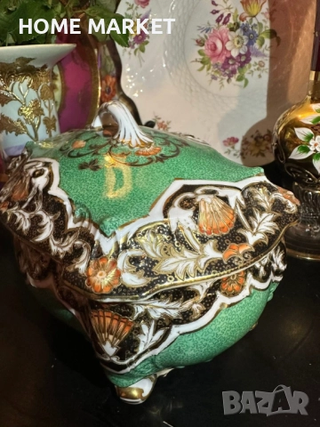 Circa 1908 “ Императорската кутия” невероятно красив и грандиозен съд , в зелено и злато, снимка 14 - Антикварни и старинни предмети - 52703092