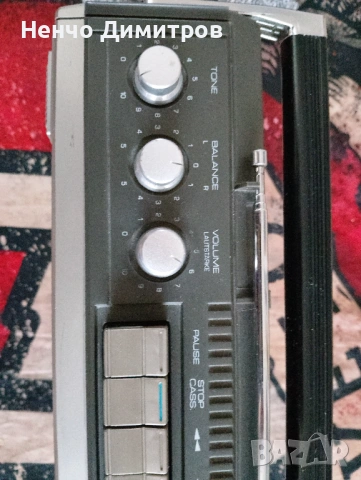 Радио касетофон TELEFUNKEN CR 20 , снимка 2 - Радиокасетофони, транзистори - 53689363