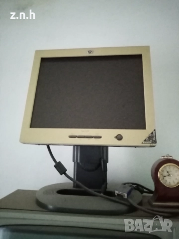 Ретро настолен компютър, снимка 11 - За дома - 52689701