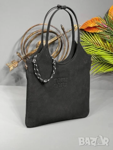 чанти Miu Miu , снимка 5 - Чанти - 50744429