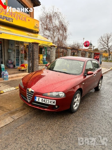 Продавам Алфа Ромео 147 1.9 120 коня колата е запазена единствено  само на бронята има има забележка, снимка 6 - Автомобили и джипове - 53947493