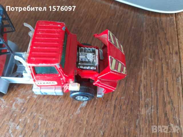 Камион Matchbox Super Kings K-16 Ford и TEXACO цистерна 1:64, без липси., снимка 5 - Коли, камиони, мотори, писти - 53405485