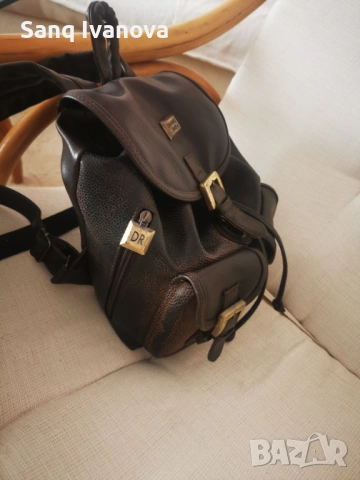 Дамска раница, снимка 2 - Раници - 54095773