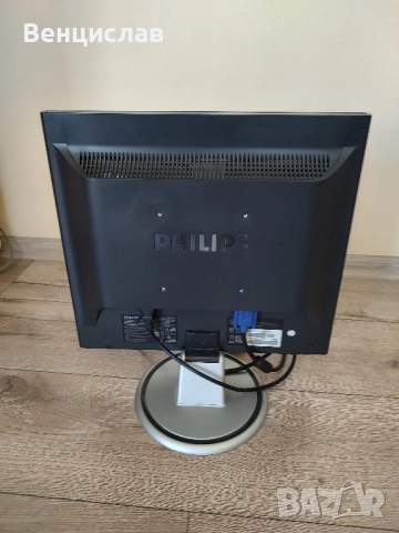 Монитор Philips 17" с кабели, снимка 2 - Монитори - 52925837