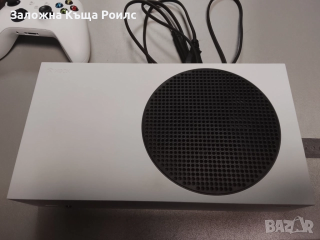 Xbox Series S 500 GB + оригинален контролер, снимка 2 - Xbox конзоли - 52888853