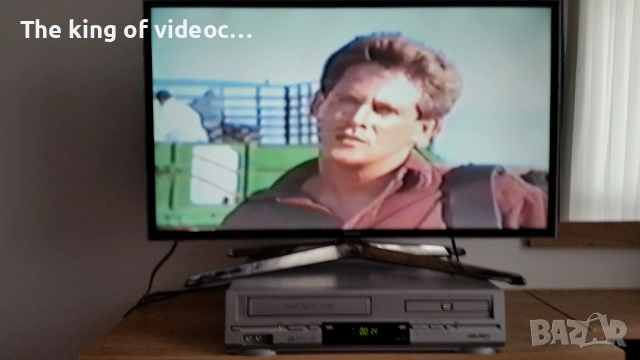 Видеокасета  " Човешкият Щит " 1991 VHS , снимка 2 - Други жанрове - 53322511