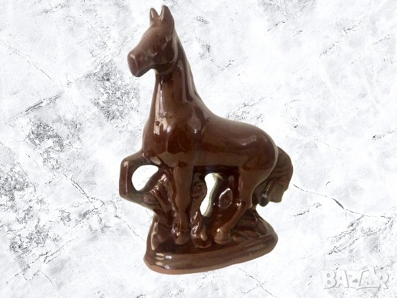 Винтидж Керамична статуетка на Кон 