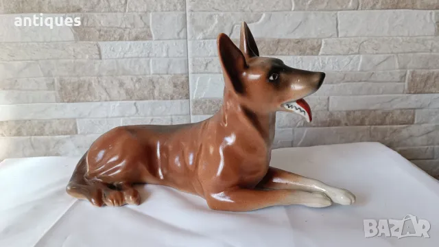 Порцеланова фигура - Куче - ДИП "Фаянс" - София, снимка 1
