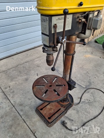 Голяма настолна бормашина 550 W, снимка 2 - Бормашини - 50853598