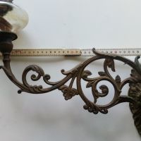 Стара газена лампа с голяма бронзова стойка за стена, снимка 2 - Антикварни и старинни предмети - 45885922