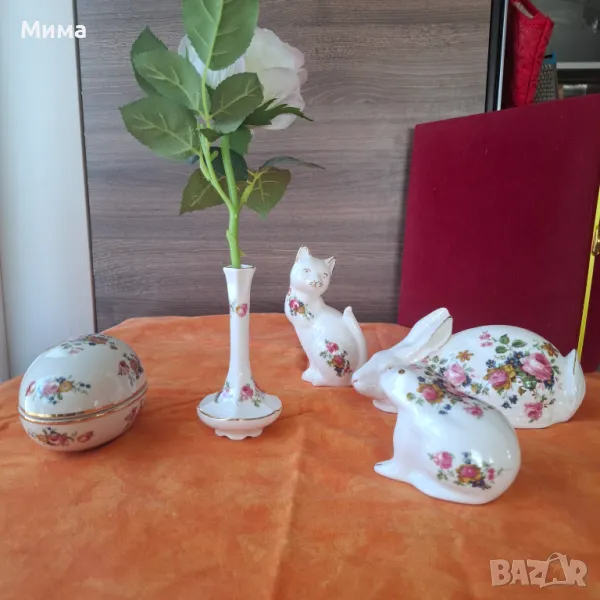 Порцеланови фигури с маркировка, снимка 1