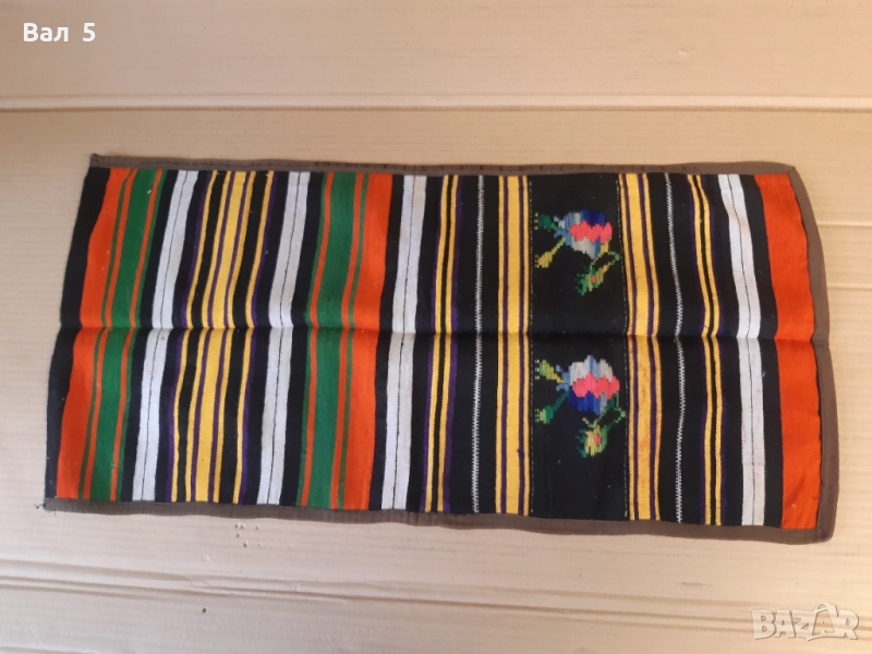 Автентична красива вълнена престилка , носия, снимка 1