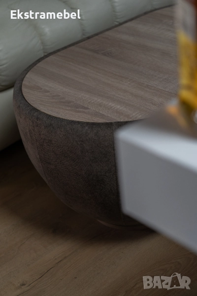 Дизайнерска тапицирана холна маса, снимка 1