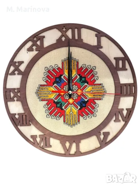 Часовник с ръчна бродерия , снимка 1