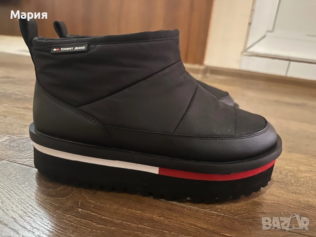 Нови Апрески Tommy jeans