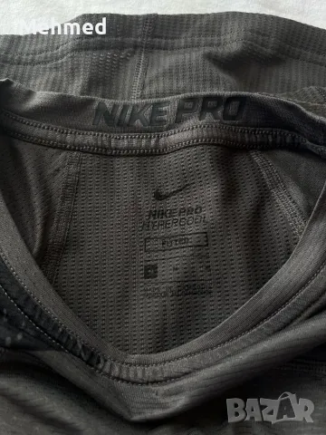 Тениска Nike Pro - M, снимка 2 - Тениски - 47533394