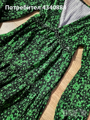 Флорална рокля на Zara