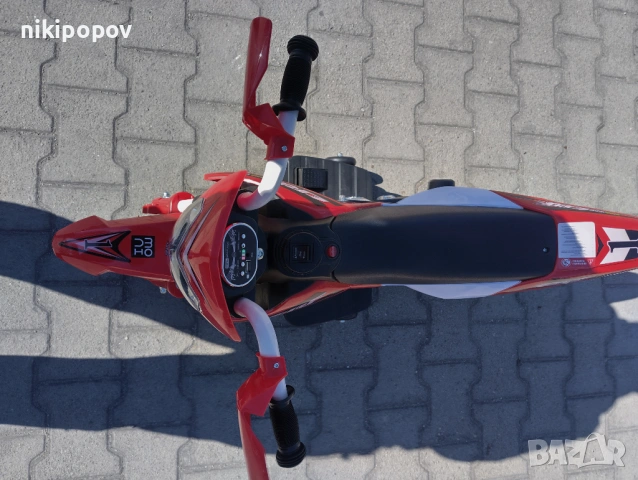 Акумулаторен мотор с помпещи гуми SUPER MOTO червен, снимка 5 - Детски велосипеди, триколки и коли - 53569698