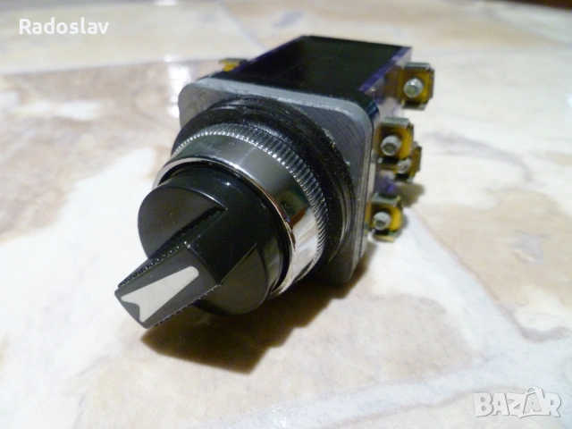 Прекъсвач FUJI Electric RCa470 2NO/2NC - НОВ