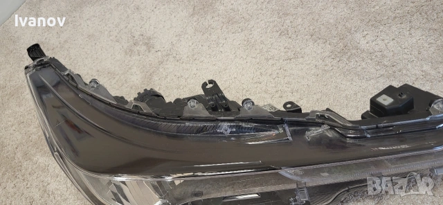 десен лед фар за Тойота Корола , снимка 4 - Части - 54282202