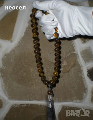 Кехлибарена броеница от натурален балтийски кехлибар цвят черен в мед /с фосили/ 36.29гр.гр., снимка 5 - Други - 49610943