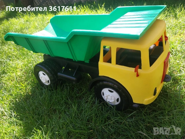 Ретро соц камион-самосвал КДН-български