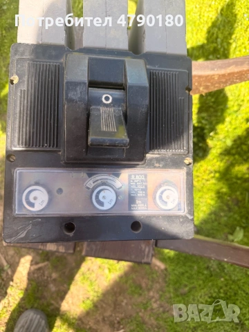 Автоматичен прекъсвач 800А