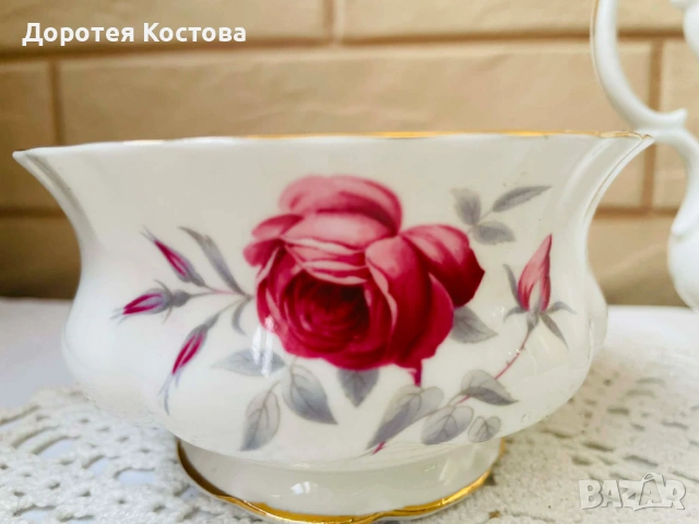 ROYAL ALBERT красив комплект от захарница и латиера от Англия от костен порцелан, снимка 7 - Антикварни и старинни предмети - 53328635