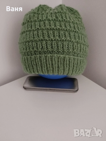 плетена дамска шапка