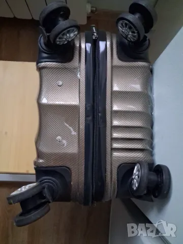 Куфар за ръчен багаж, снимка 10 - Куфари - 50366615