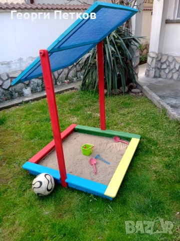 Детски Пясъчник със сенник,цветен