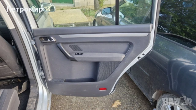 VW Touran 2.0 TDi 136hp.На части
0️⃣8️⃣8️⃣5️⃣8️⃣3️⃣6️⃣4️⃣9️⃣1️⃣, снимка 13 - Автомобили и джипове - 50576104