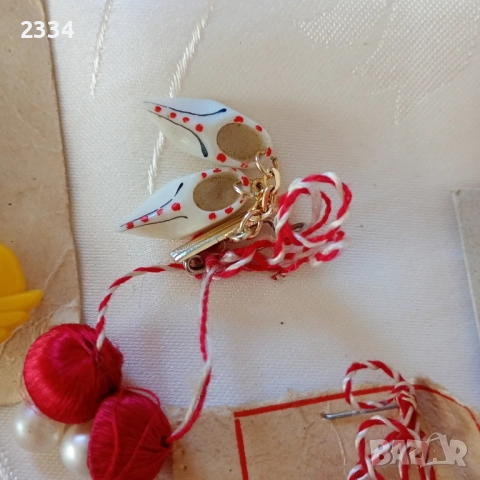 Мартеници от 80-те години , снимка 2 - Антикварни и старинни предмети - 52233177