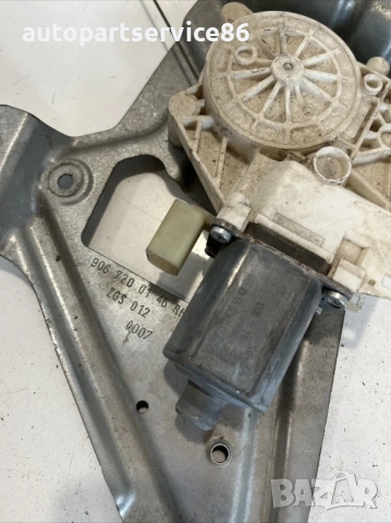 Регулатор на прозорец с мотор за дясна врата за Mercedes Sprinter W906 (2006-2012) A9068205542, снимка 2 - Части - 54206487