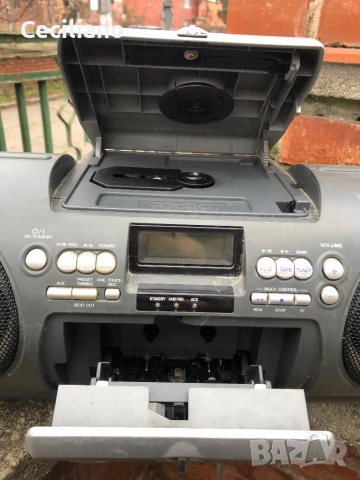 JVC RV-B55 CD/Cassette Boombox