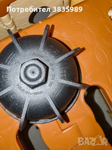 Продавам чашка/ключ за капачки на джанти Мерцедес бенц, снимка 3 - Аксесоари и консумативи - 53469690