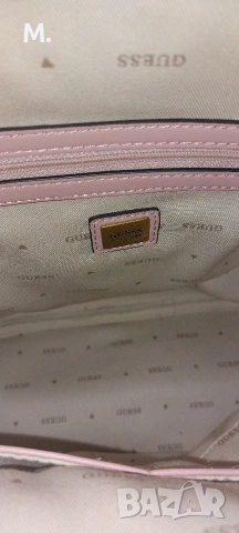 Раница Guess, снимка 4 - Раници - 54026945