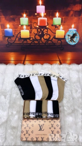 чорапи в кутия nike adidas moschino , снимка 11 - Дамски чорапи - 51445293